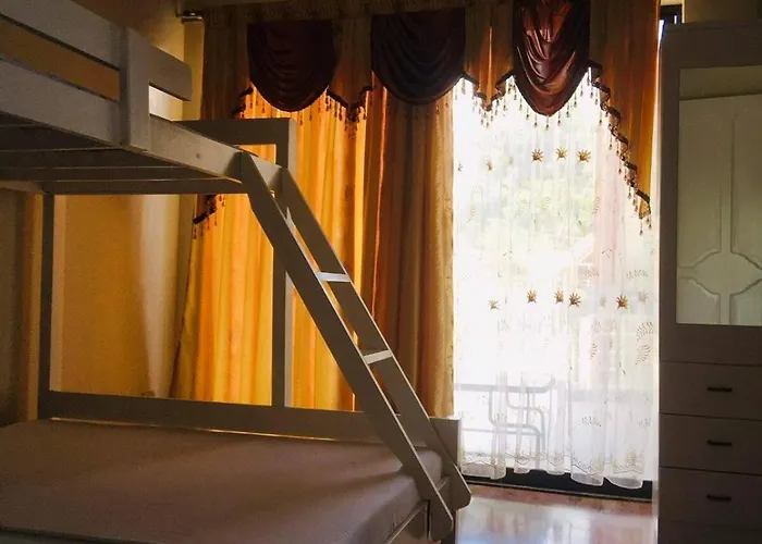Cozy Hills Apartment
